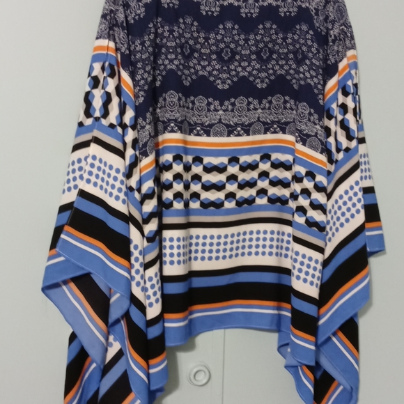 Sharahamo Multi color open arms top - Picture 6 of 10